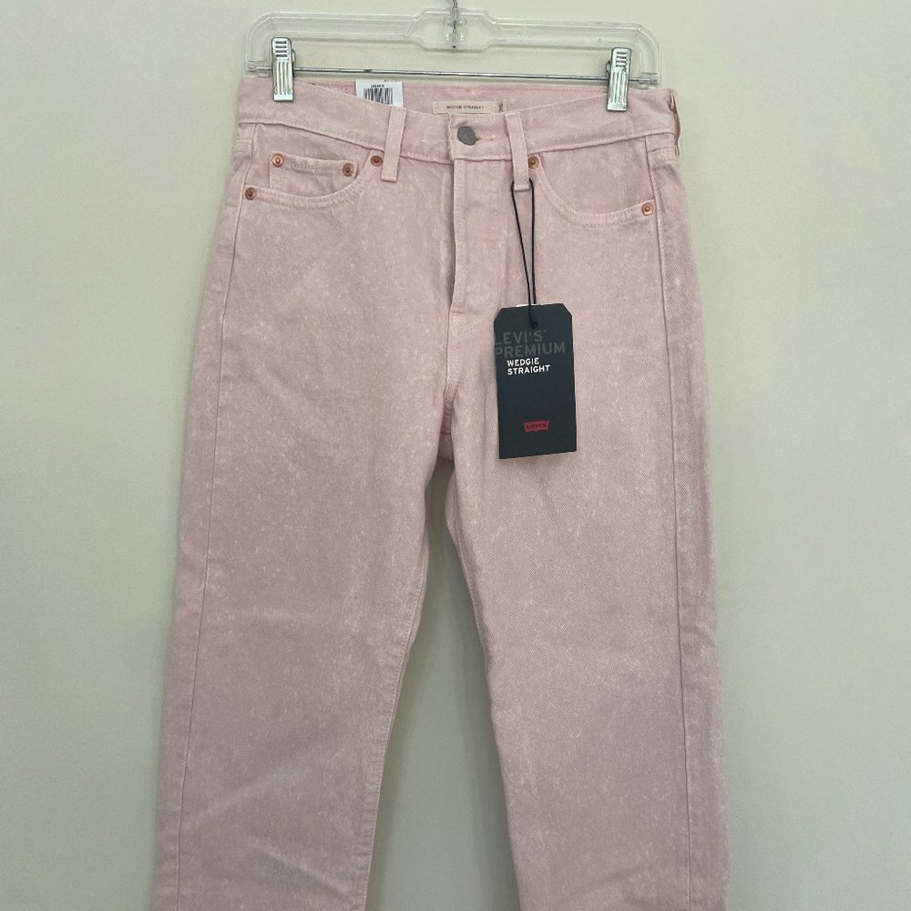 Levi's Wedgie Straight Jeans